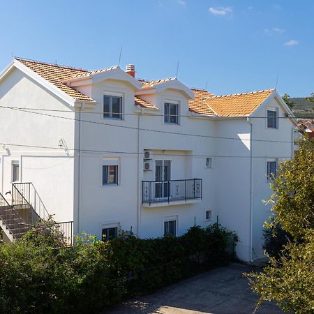 Apartments Lustica رادوفيشي المظهر الخارجي الصورة